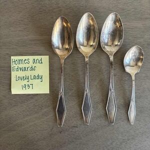 Holmes & Edwards LOVELY LADY 1937 Silverplate Teaspoon‎ Spoon Flatware